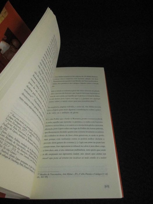 Livro Um Percurso da construção ideológica do Estado