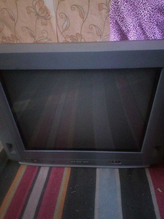 Продаю три телевізори.