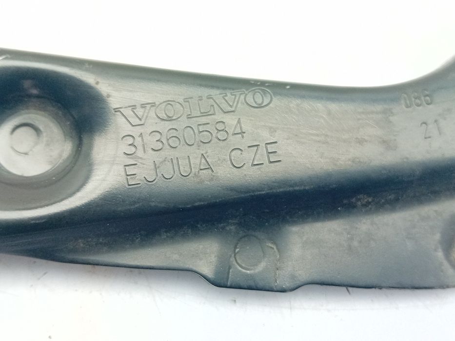 Braço de suspensão trás esquerdo VOLVO V60 II Cross Country (227)