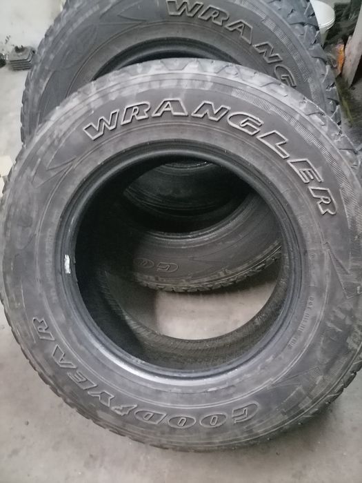 Opony 245/75 r 17