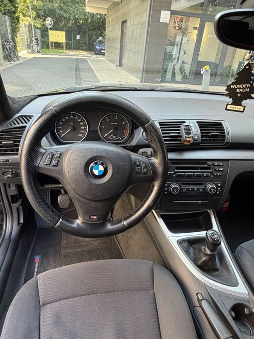 BMW 118 2008……..