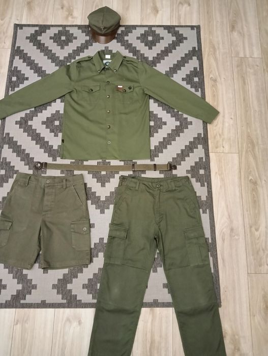 Mundur harcerski ZHP 164/88 komplet – bluza, bojówki, spodenki, rogatywka, pas