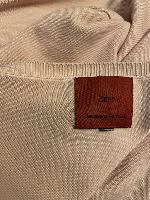 Różowy, rozpinany sweter z wiskozy