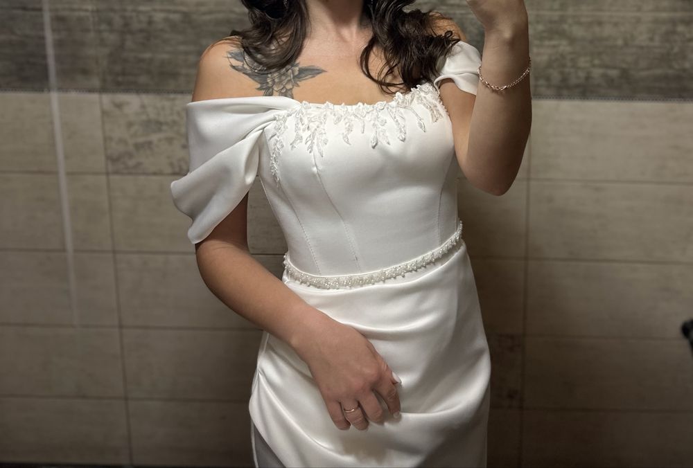 Весільна біла сукня плаття випускне