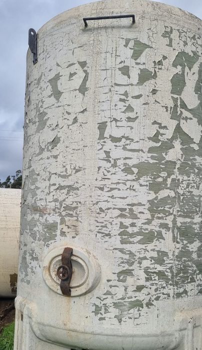 Depósitos em fibra de vidro