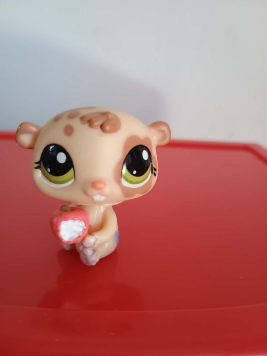 Lps Littlest pet shop hamster with Apple chomik gryzoń starszej generacji
