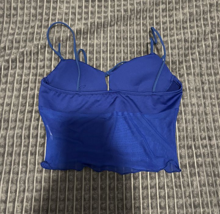 Granatowy crop top