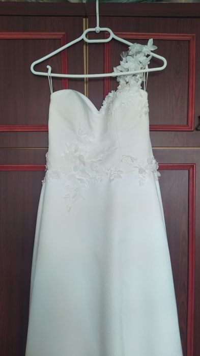 Suknia ślubna klasyczna