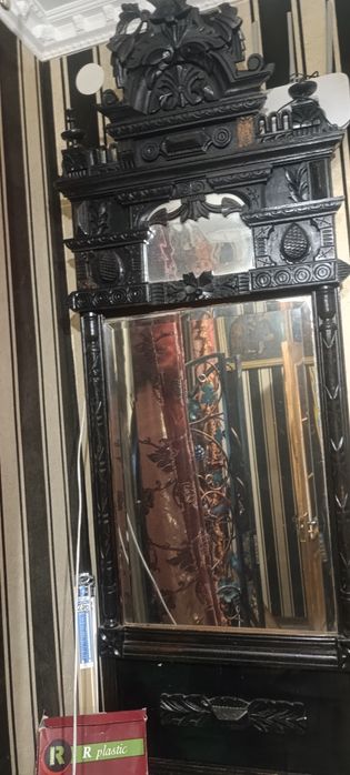 Продам старинное зеркало