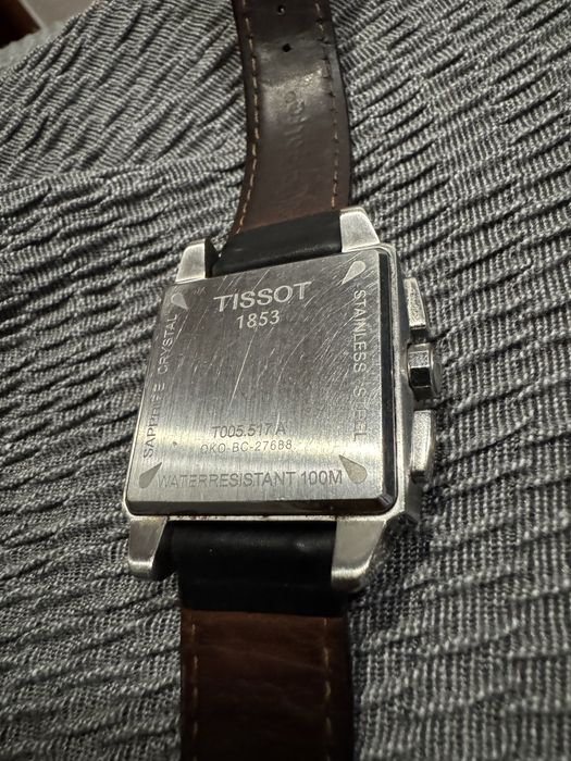 Vendo TISSOT Quadrado Chronograph T005517A