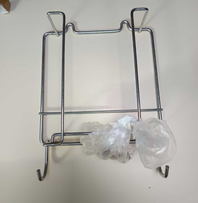 Suporte de Parede para Ferro e Tábua de Engomar – Completo