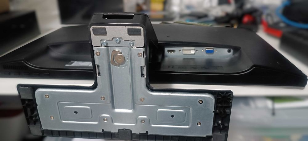 Monitor Benq GL2580-B 24" (Tela Partida)