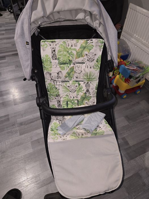 Wózek spacerowy Mast M4