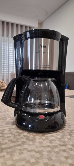 Cafeteira eléctrica Ufesa