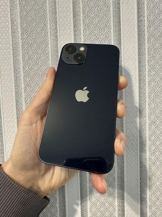 Apple iPhone 13 128 gb. Неверлок, акб 92%