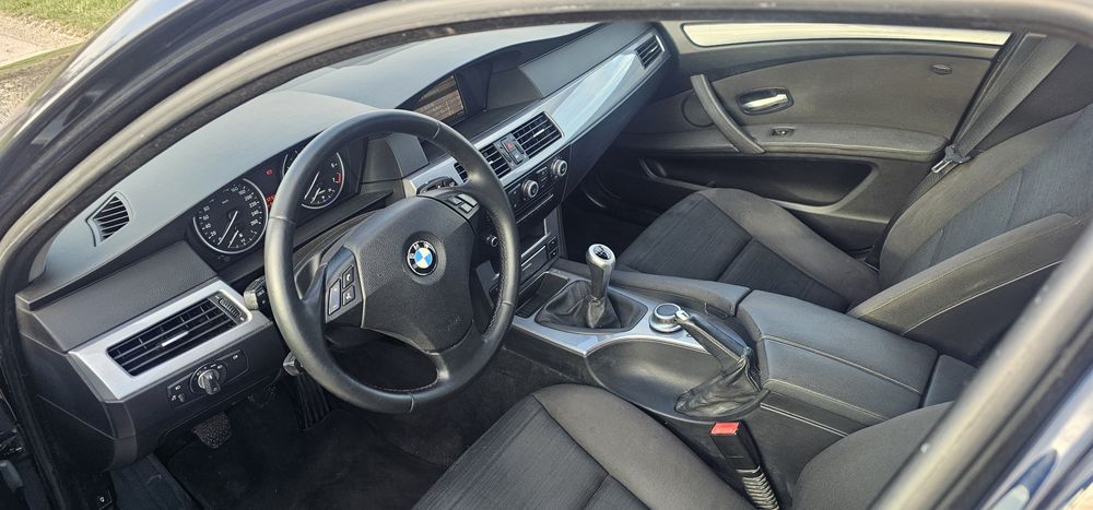 Bmw  e60 2007r 523i