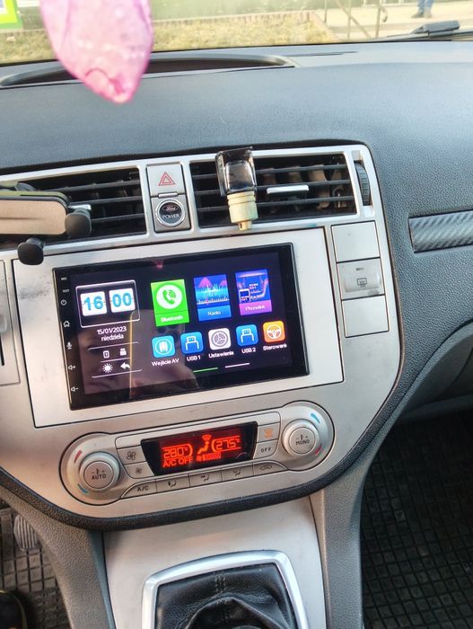 Ford Kuga kamera cofania ekran dotykowy