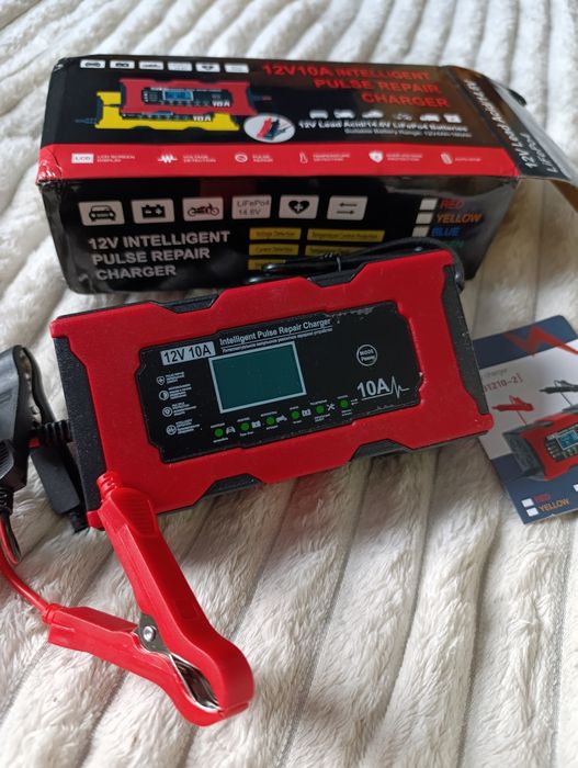 Зарядний пристрій для акумулятора 10А