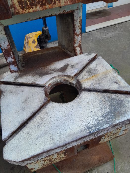 Chassis para prensa