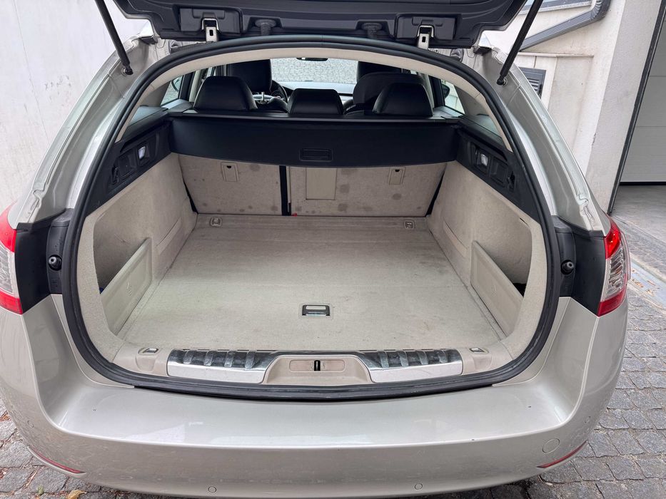Peugeot 508 SW 1.6 HDi Allure Automática | Histórico Completo | Teto Panorâmico