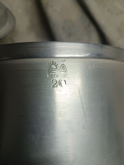Panela de 20cm em alumínio bom estado