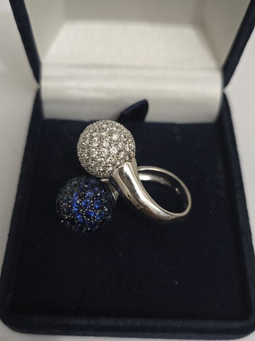 Золотое кольцо BIBIGI, 3.99ct бриллиантов и 4.77 ct сапфиры.Золото750