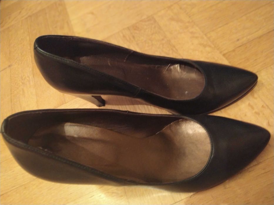 Eleganckie klasyczne czółenka