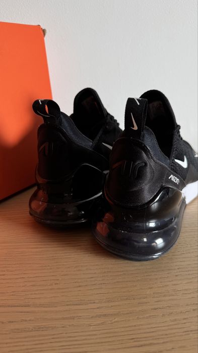 Nike Air Max 270 “Black / White” | rozmiar 43 EU