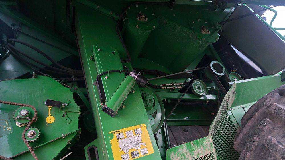 John deere S680i