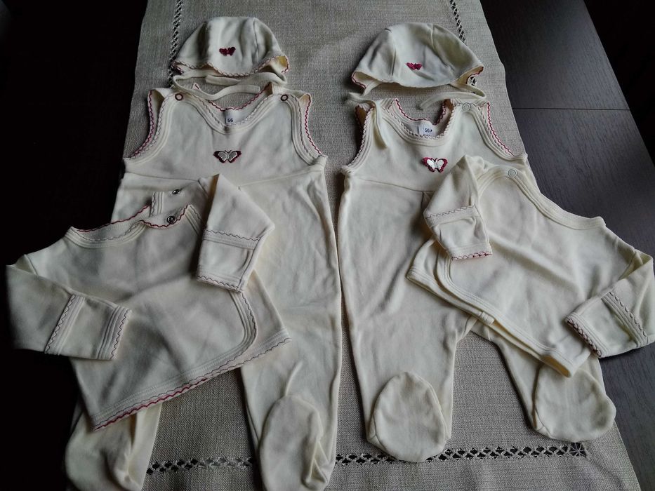 Komplety niemowlęce (śpiochy, kaftanik, czapka) - 2 szt. rozm. 62