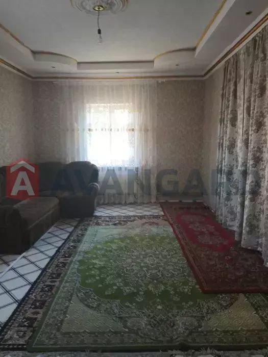 У продажу будинок в районі Будівельник