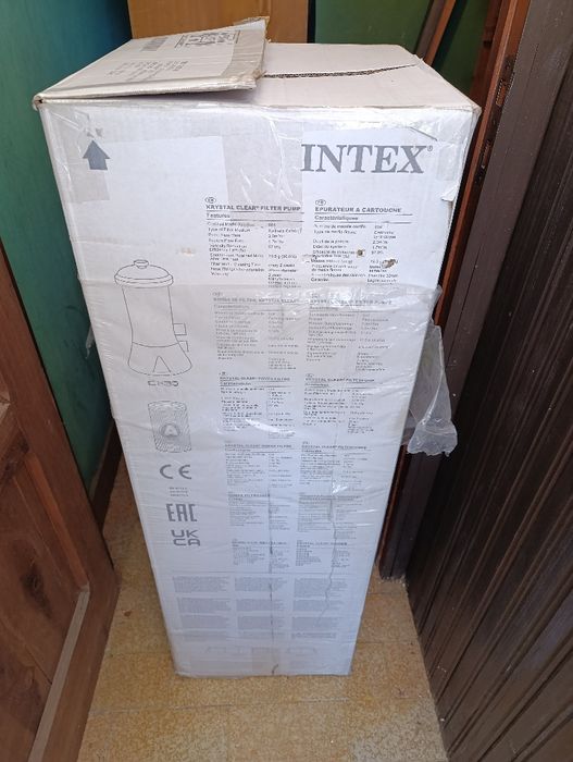 Vendo piscina INTEX desmontavel rectangular   como nueva !!!