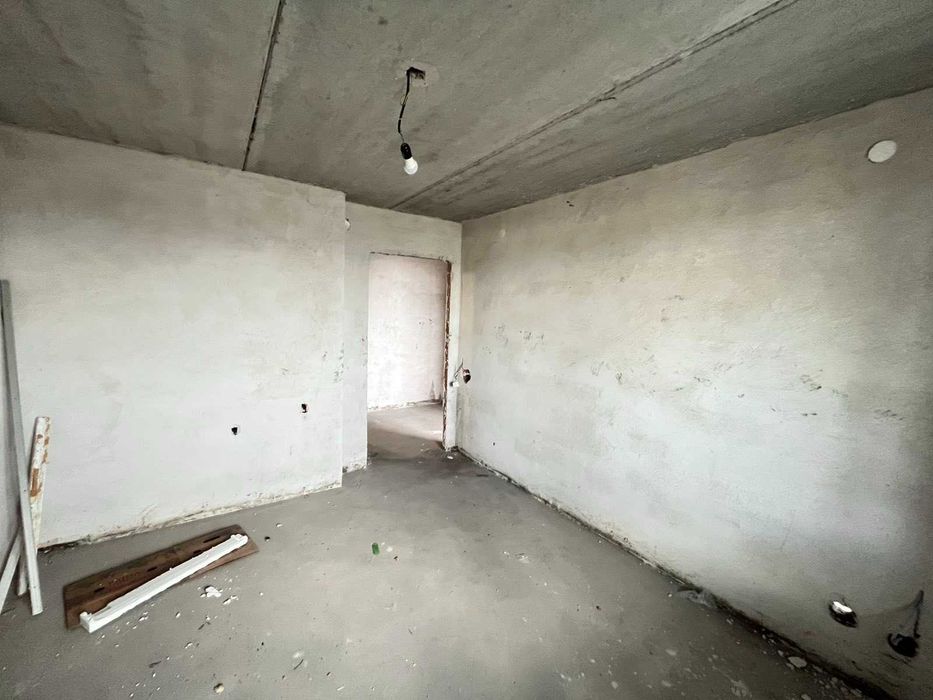 Трикімнатна в новому обжитому будинку Виставка