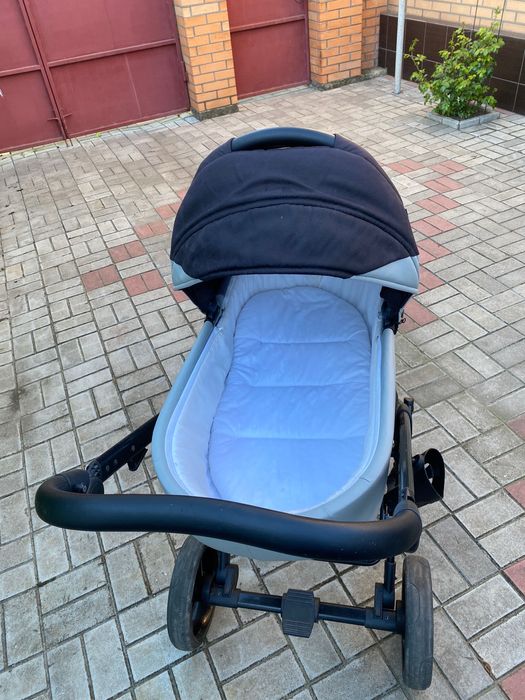 Візочок, коляска дитячий універсального кольору
