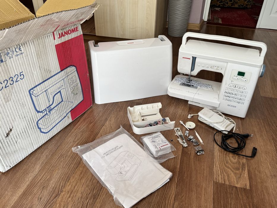 Компютеризована Швейна машинка