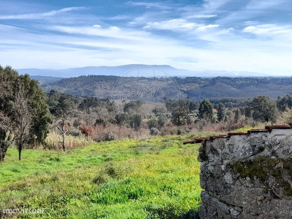 Terreno  para venda — Oliveira do Conde, Viseu