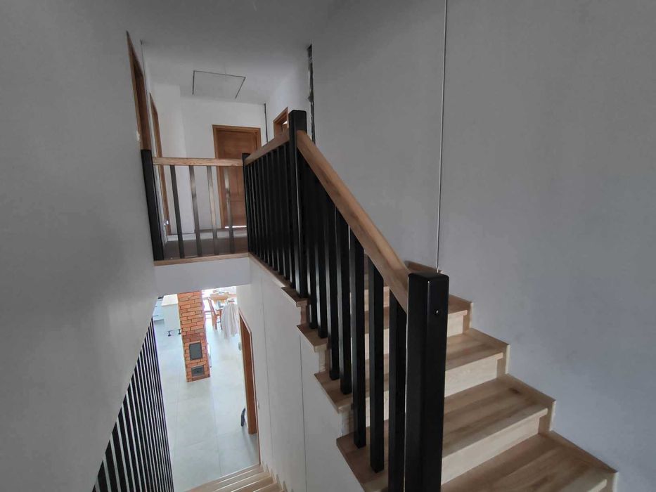 Usługi stolarskie - schody, drzwi, balustrady