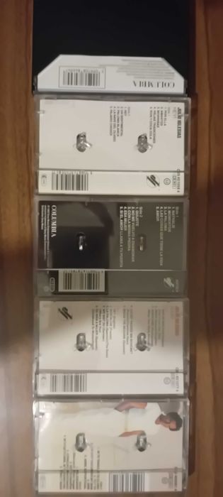 Cassetes de Música do Artista Internacional Júlio Iglésias.