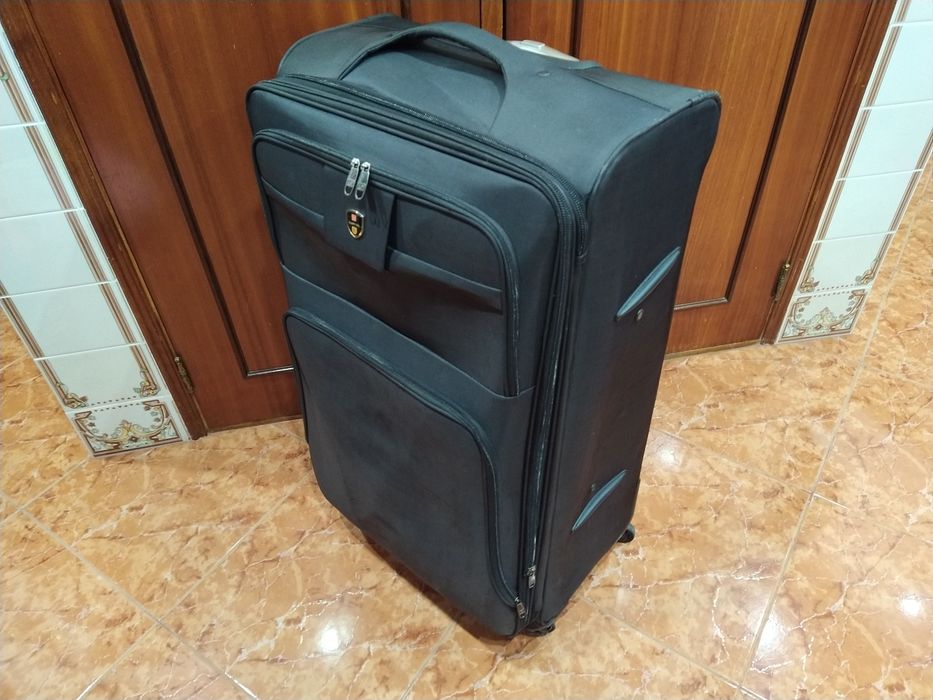 Mala grande malas de porão mais de 23k carro casa quarto apartamento.