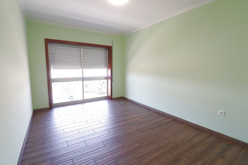 T3 - Edifício Suíça - Recuperado, boas áreas, zona central