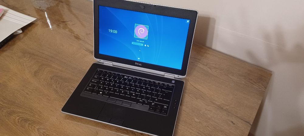 Tani laptop Dell i5 nowa bateria Sprawny