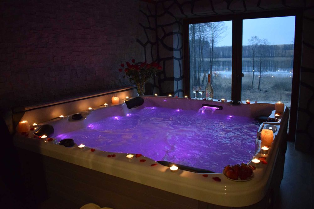 Domek 6 os. widok na jezioro, sauna, jacuzzi