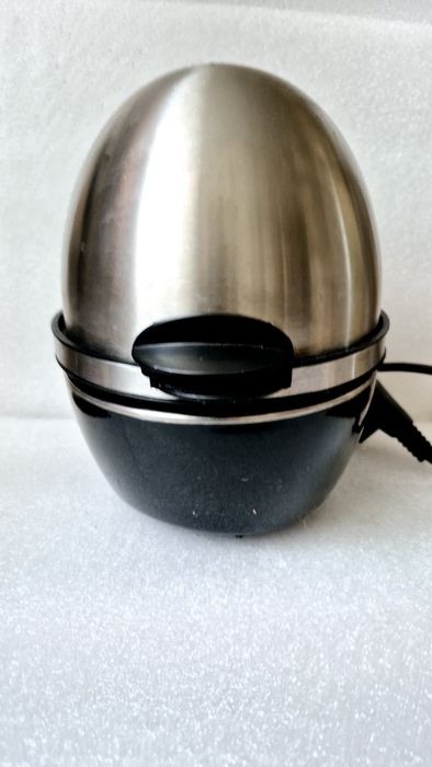 Яйцеварка Cuisinart CEC10E