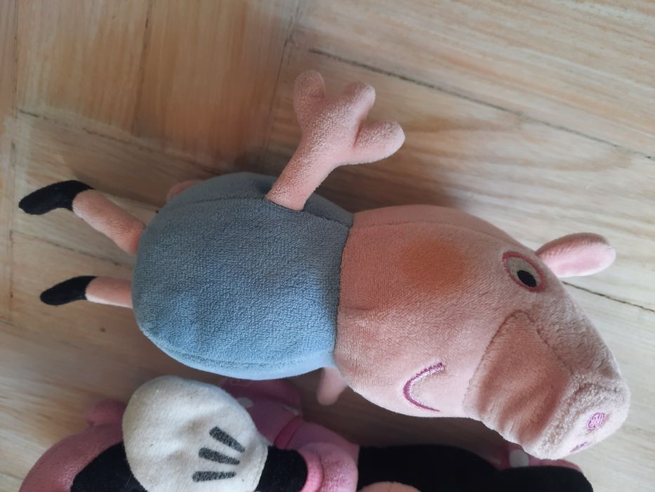 Свинка пепа, микимаус, олень