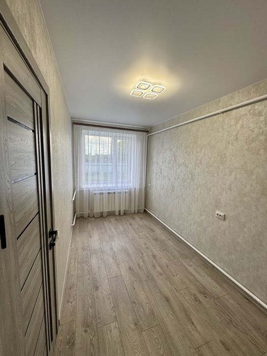 Гарний Будинок з новим ремонтом неподалік Києва, Без комісії Сертифікат