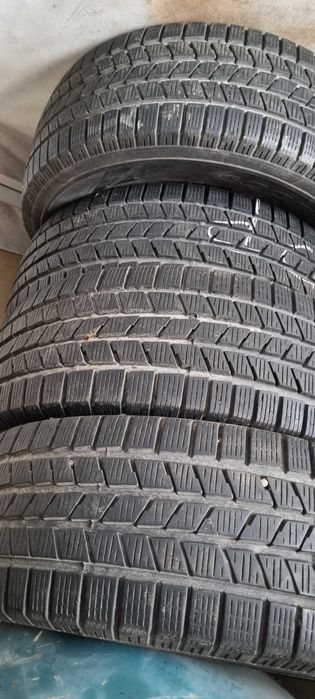 opony zimowe pirelli w idealnym stanie 265/65r17