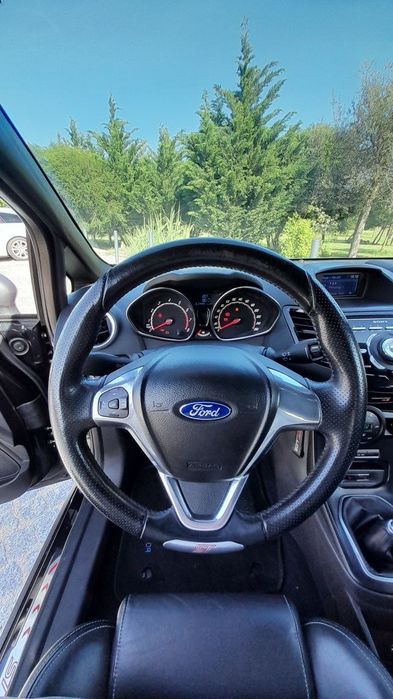 Ford Fiesta — fotografia 4