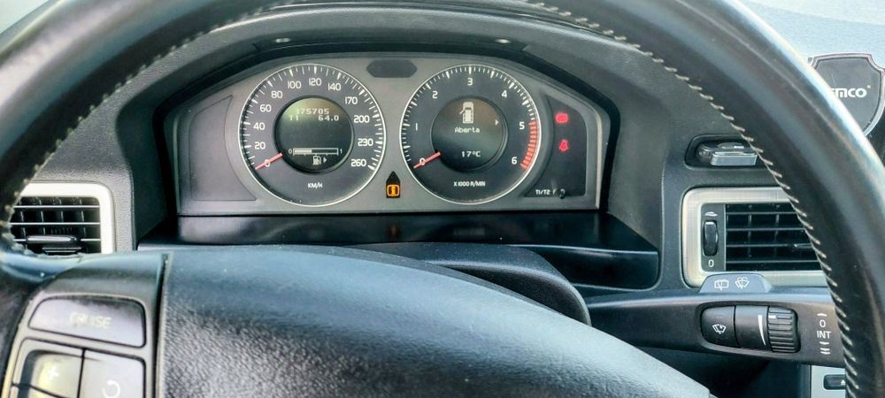 Volvo V70 2.4 D5