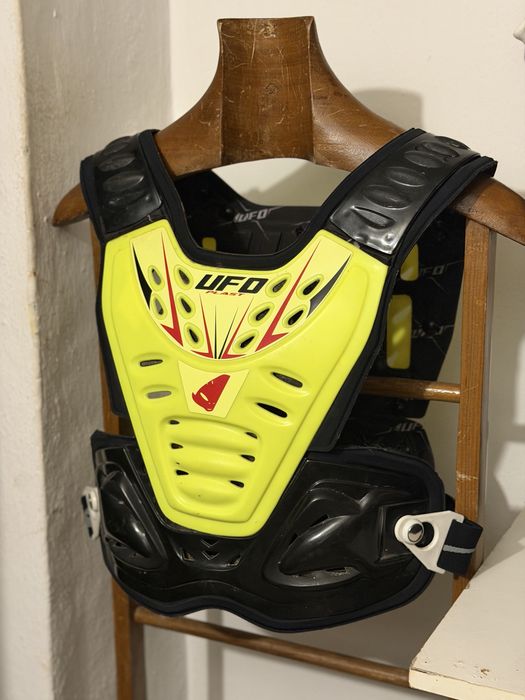 Botas AlpineStars Tech3 / Colete UFO MotoCross/Enduro