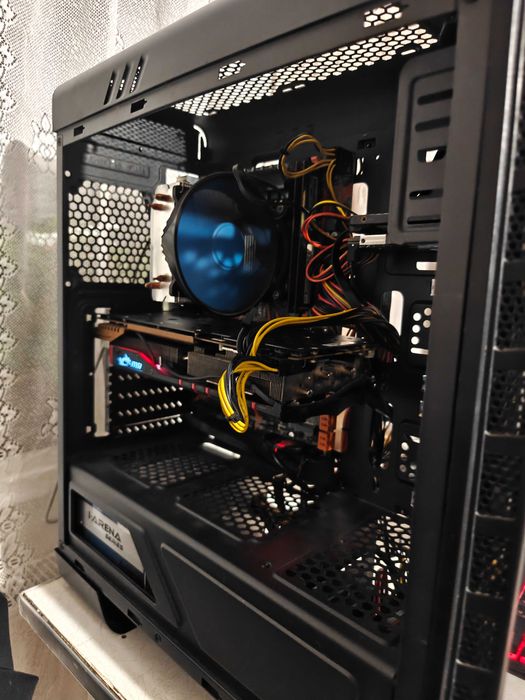 Дешевий ігровий ПК / Xeon 2678/ AMD R9 390